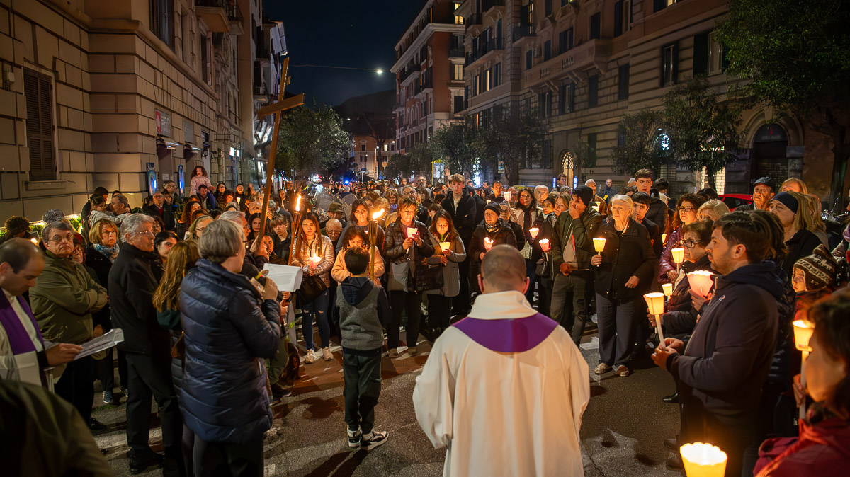 viacrucis25/viacrucis_16.jpg