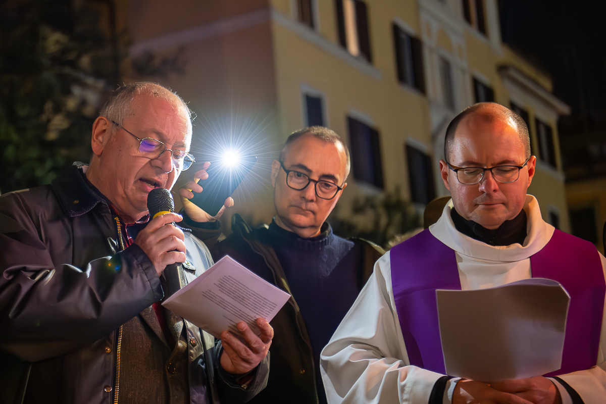 viacrucis25/viacrucis_20.jpg