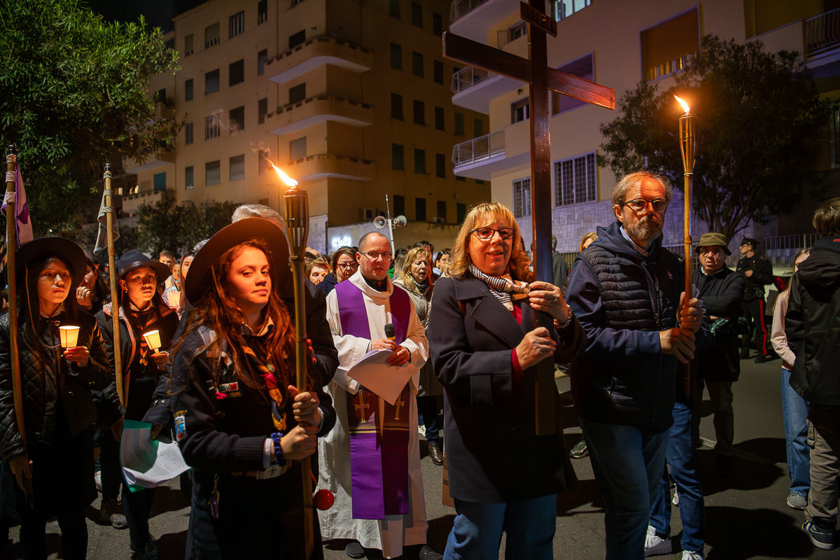 viacrucis25/viacrucis_27.jpg