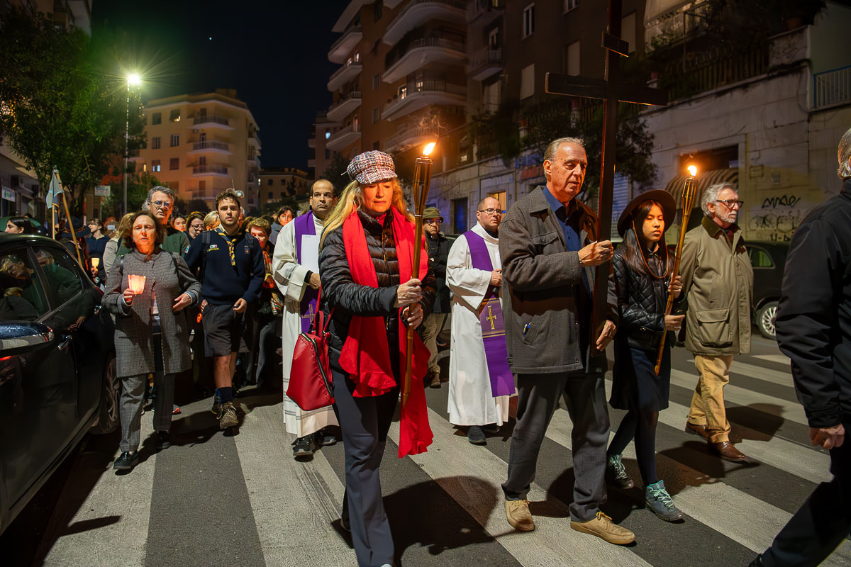 viacrucis25/viacrucis_30.jpg