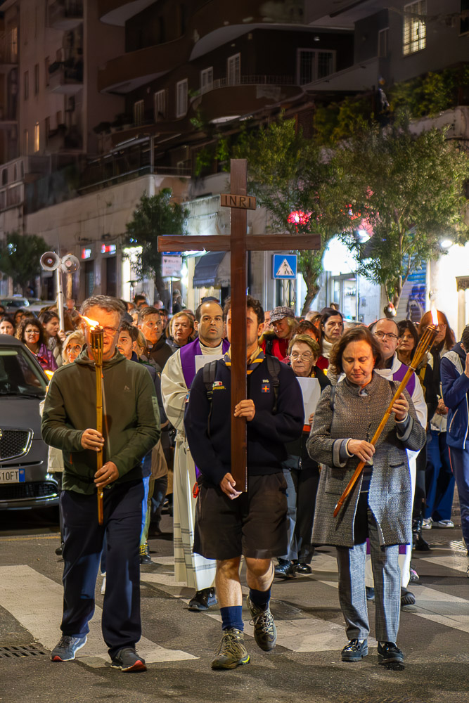 viacrucis25/viacrucis_35.jpg
